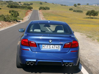 Illustration for article titled 2012 BMW M5: First Photos